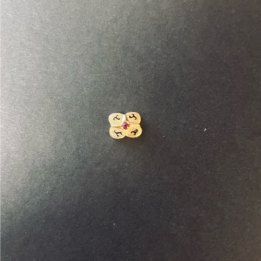 Vintage 14k gold charm